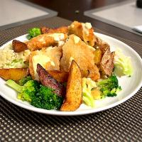 鮭のフライ　ポテト素揚げ添え